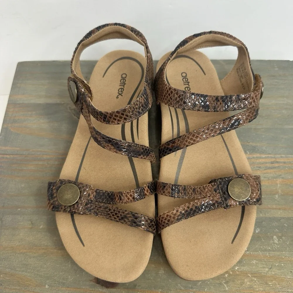 Aetrex Jess Adjustable Quarter Strap Sandals Size 38 (US 7.5-8) Snakeskin Print
